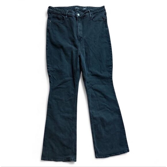 Womens Old Navy Higher High Waisted Black Flare Jeans in Moonshade - Sz 16 - Picture 2 of 4